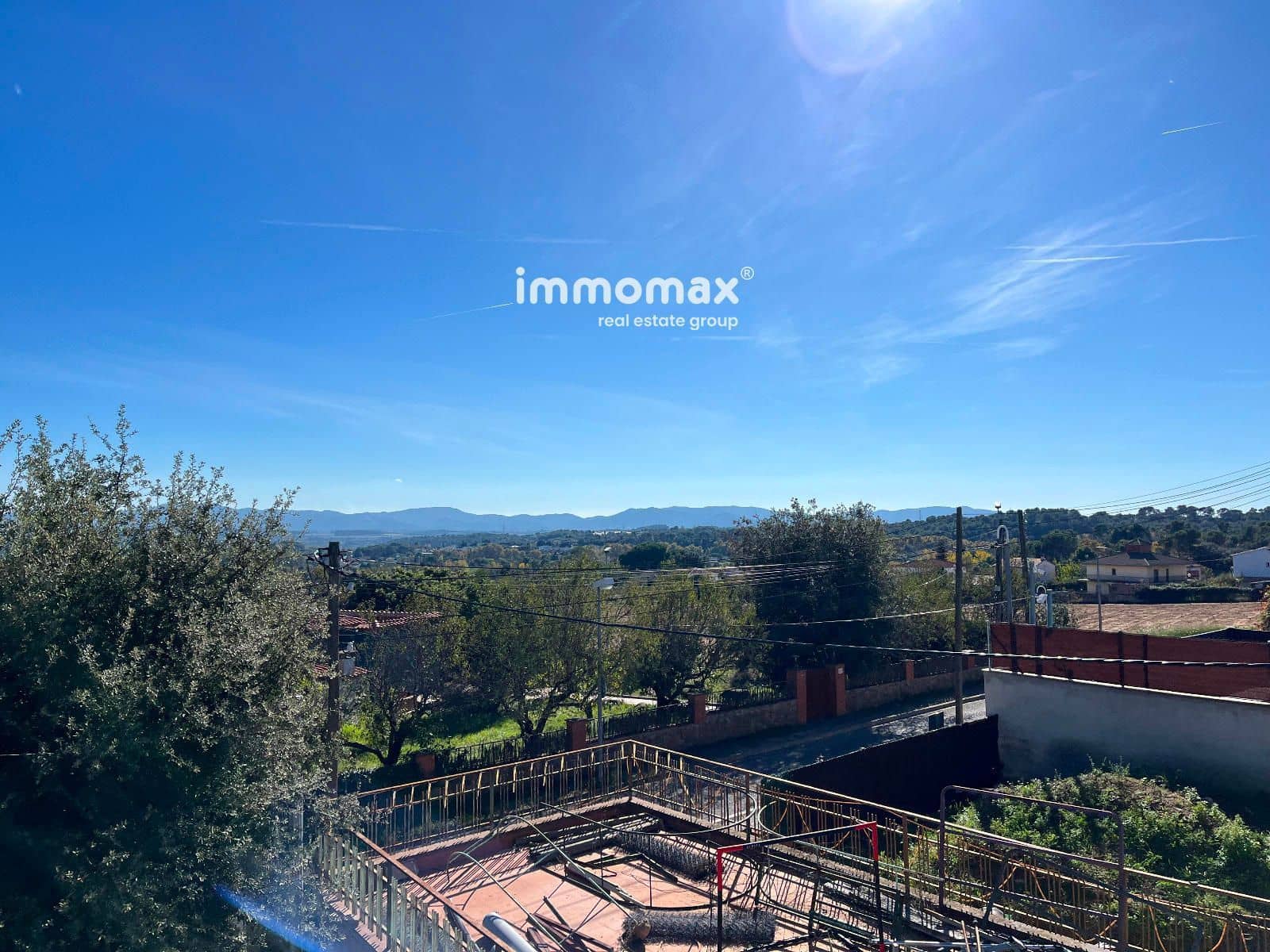 Chalet de 4 habitaciones en Santa Eulàlia de Ronçana en venta con piscina - 349.000 € (Ref: 9622750)