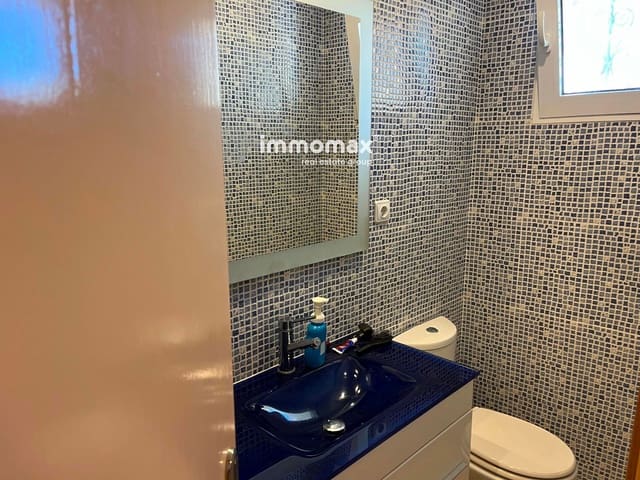 Chalet de 4 habitaciones en Santa Eulàlia de Ronçana en venta con piscina - 349.000 € (Ref: 9622750)