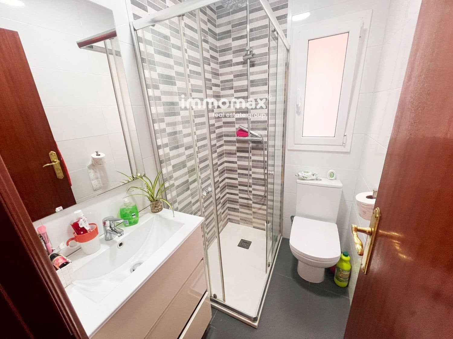 3 makuuhuone Asunto myytävänä paikassa Sant Feliu de Llobregat - 230 000 € (Ref: 9626350)