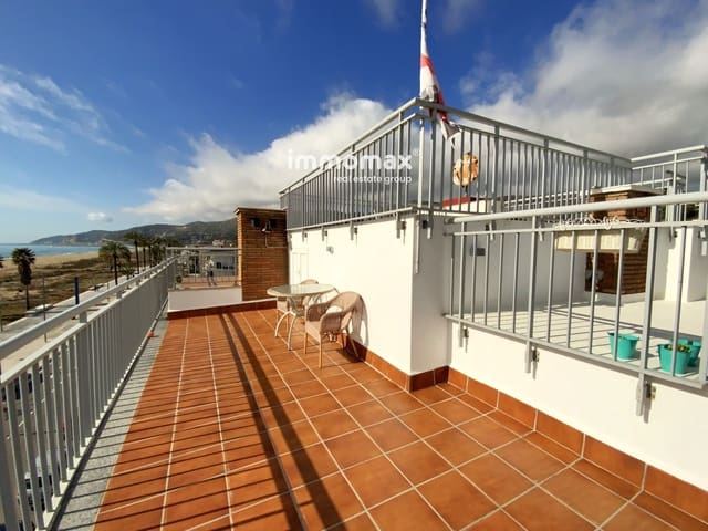 Ático de 3 habitaciones en Castelldefels en venta con piscina garaje - 750.000 € (Ref: 9629368)