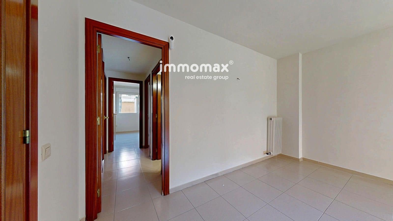 3 bedroom Flat for sale in Martorell with pool - € 260,000 (Ref: 9642449)