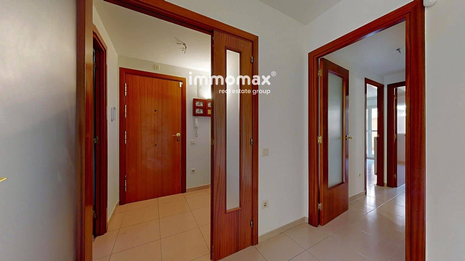 3 bedroom Flat for sale in Martorell with pool - € 260,000 (Ref: 9642449)