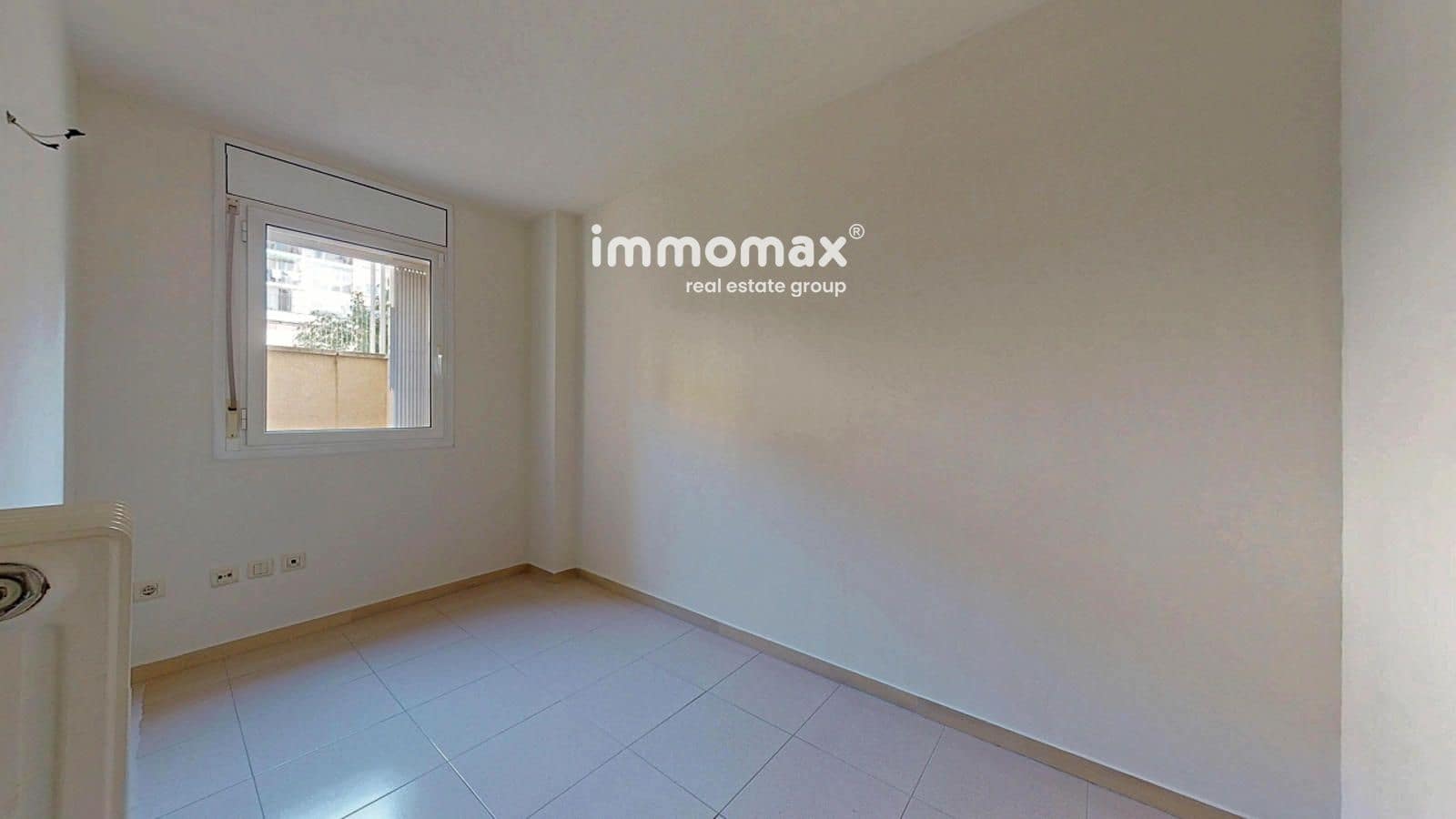 3 bedroom Flat for sale in Martorell with pool - € 260,000 (Ref: 9642449)