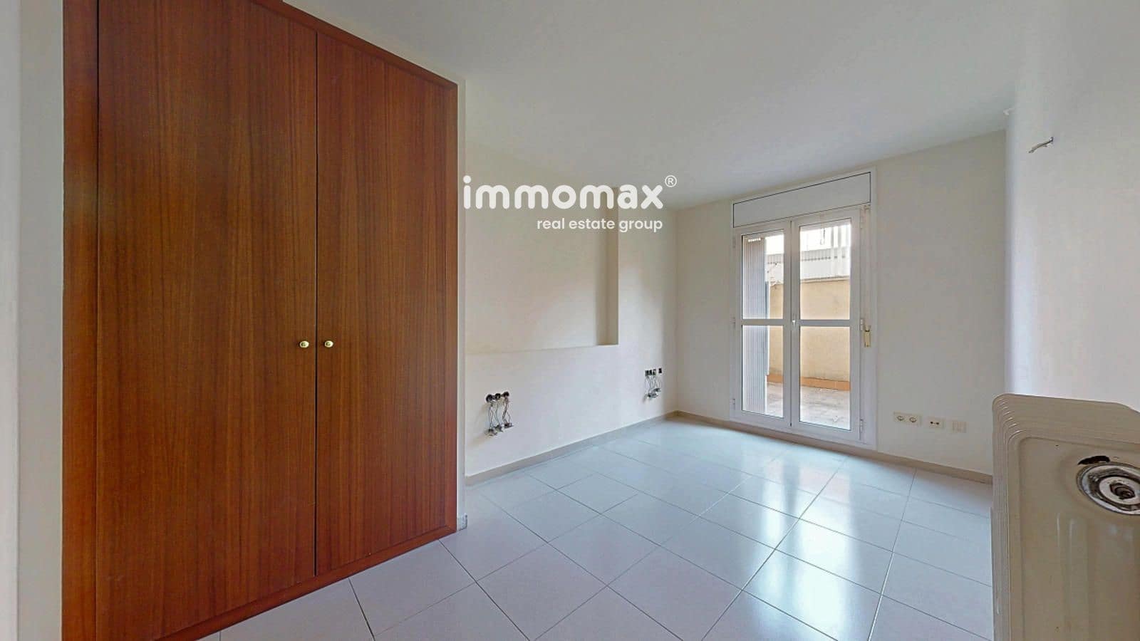 3 bedroom Flat for sale in Martorell with pool - € 260,000 (Ref: 9642449)