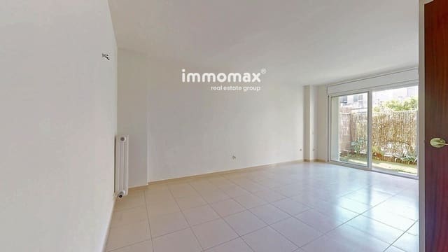 3 bedroom Flat for sale in Martorell with pool - € 260,000 (Ref: 9642449)