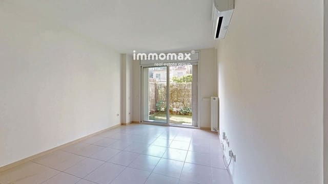 3 bedroom Flat for sale in Martorell with pool - € 260,000 (Ref: 9642449)