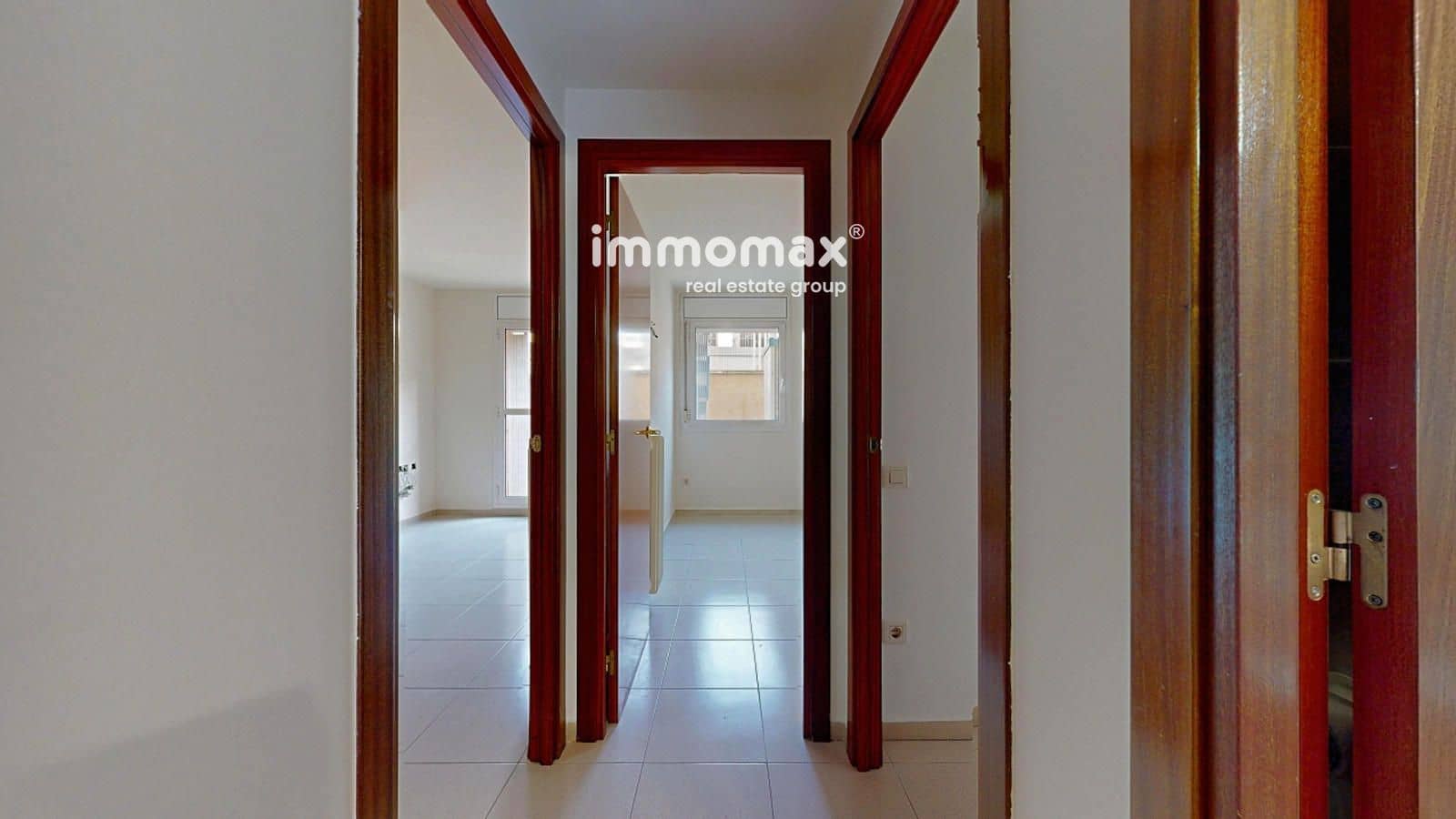 3 bedroom Flat for sale in Martorell with pool - € 260,000 (Ref: 9642449)