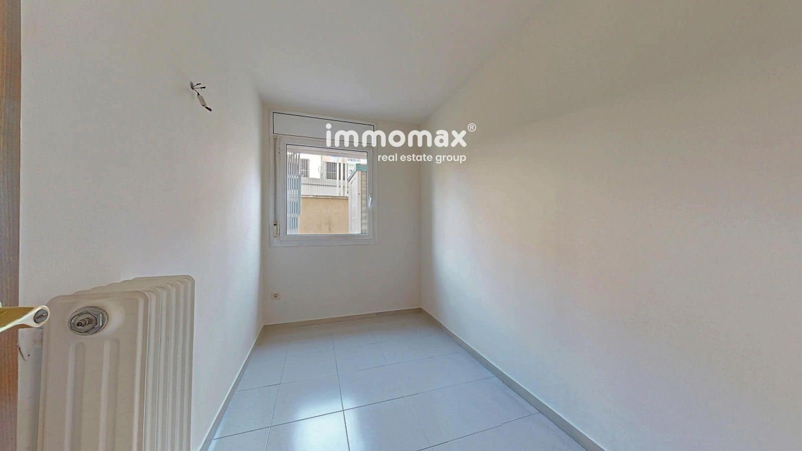 3 bedroom Flat for sale in Martorell with pool - € 260,000 (Ref: 9642449)