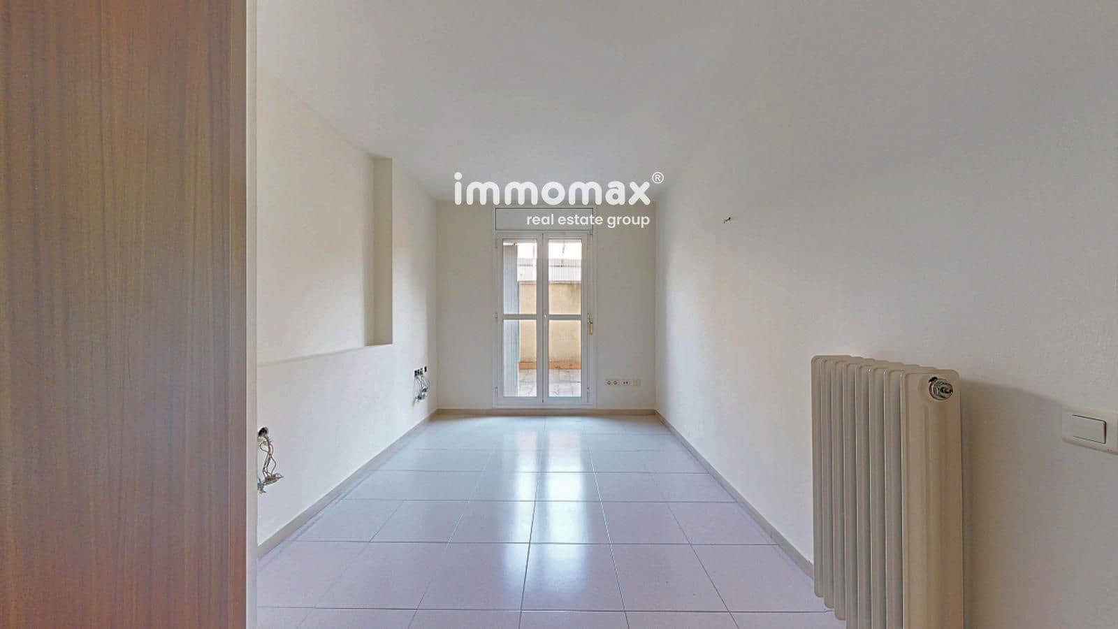 3 bedroom Flat for sale in Martorell with pool - € 260,000 (Ref: 9642449)