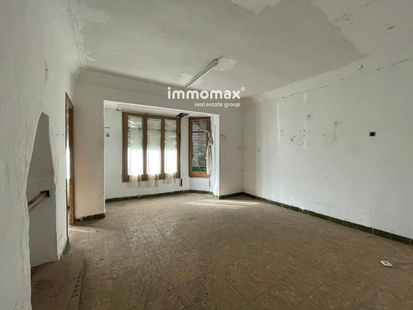 6 sovrum Villa till salu i Tortosa med garage - 178 500 € (Ref: 9645811)