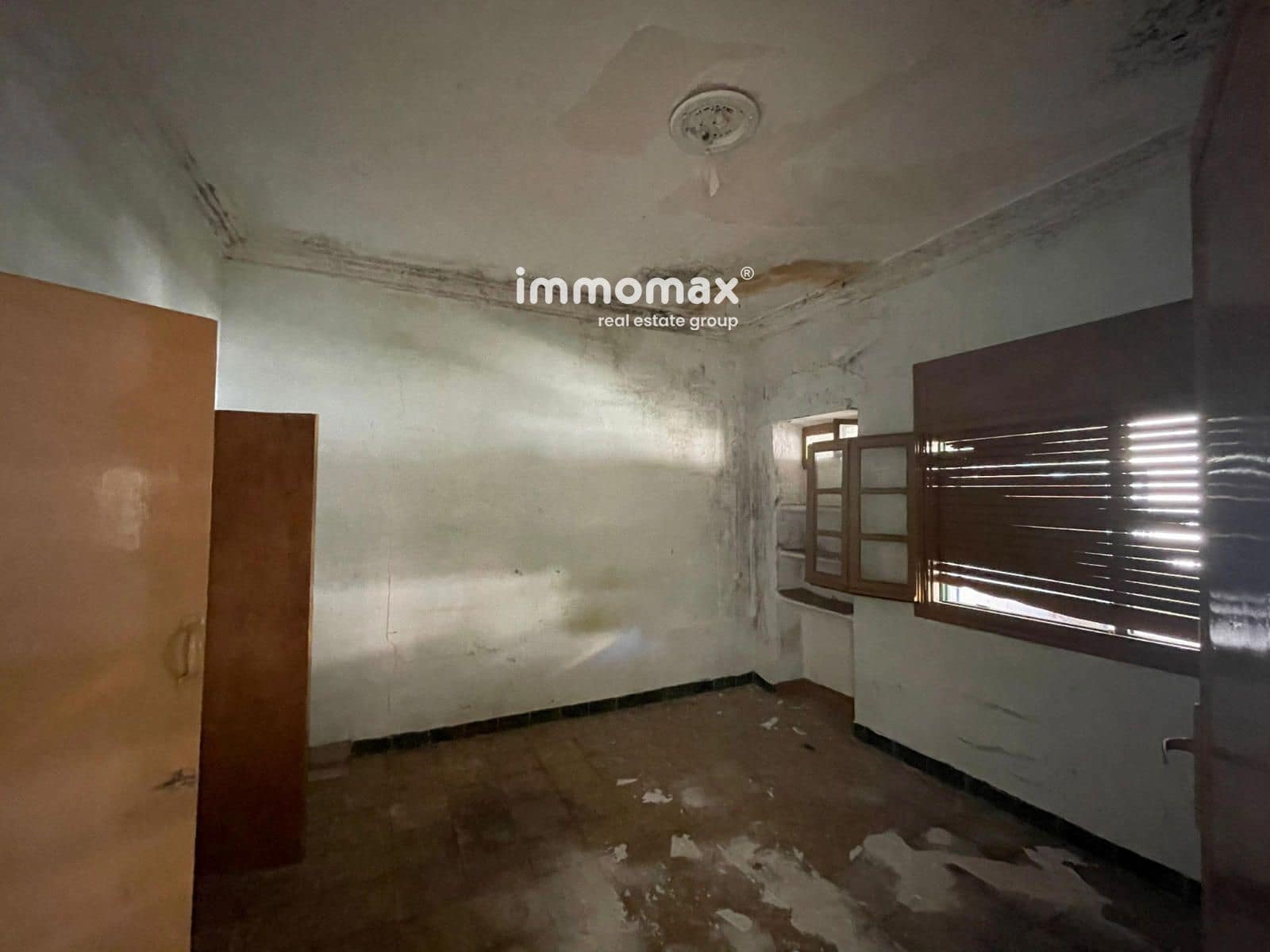 6 sovrum Villa till salu i Tortosa med garage - 178 500 € (Ref: 9645811)