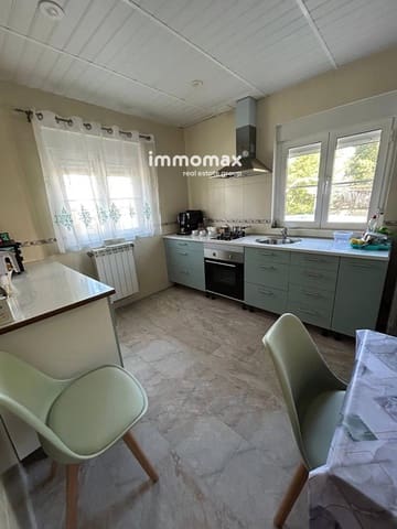 3 bedroom Villa for sale in Palau de Plegamans with garage - € 439,000 (Ref: 9650828)