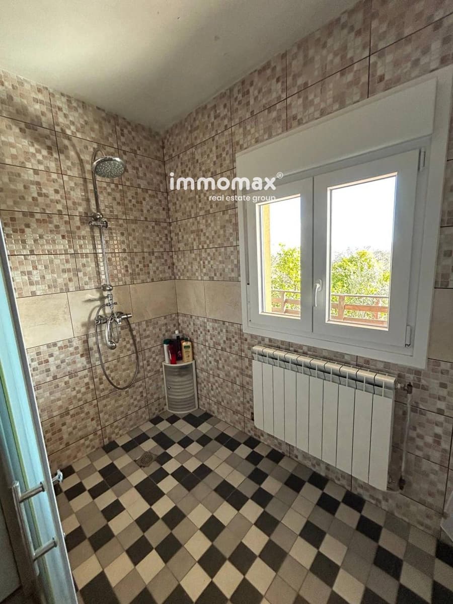 3 bedroom Villa for sale in Palau de Plegamans with garage - € 439,000 (Ref: 9650828)