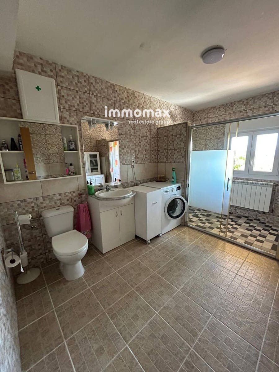 3 bedroom Villa for sale in Palau de Plegamans with garage - € 439,000 (Ref: 9650828)