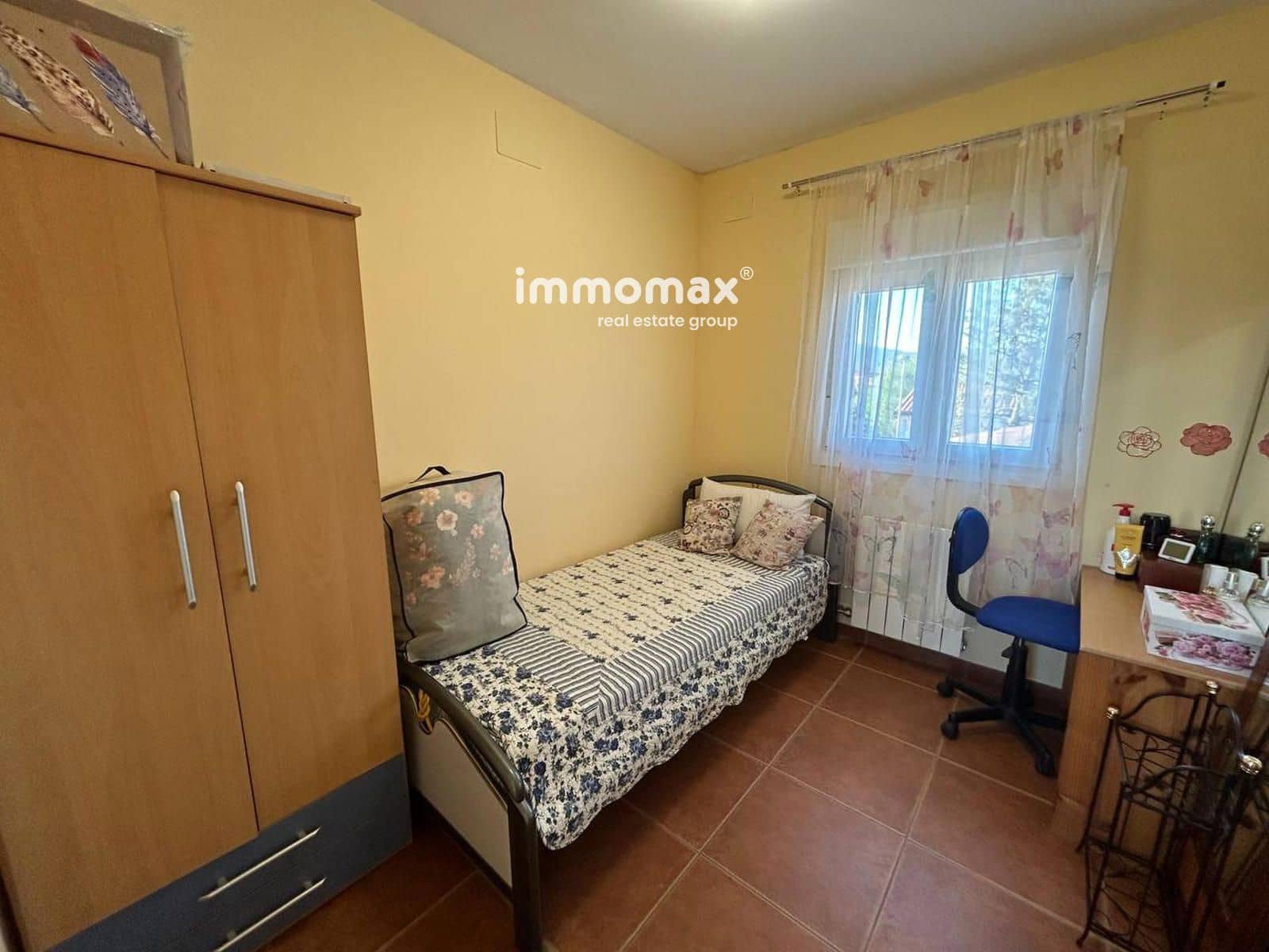 3 bedroom Villa for sale in Palau de Plegamans with garage - € 439,000 (Ref: 9650828)