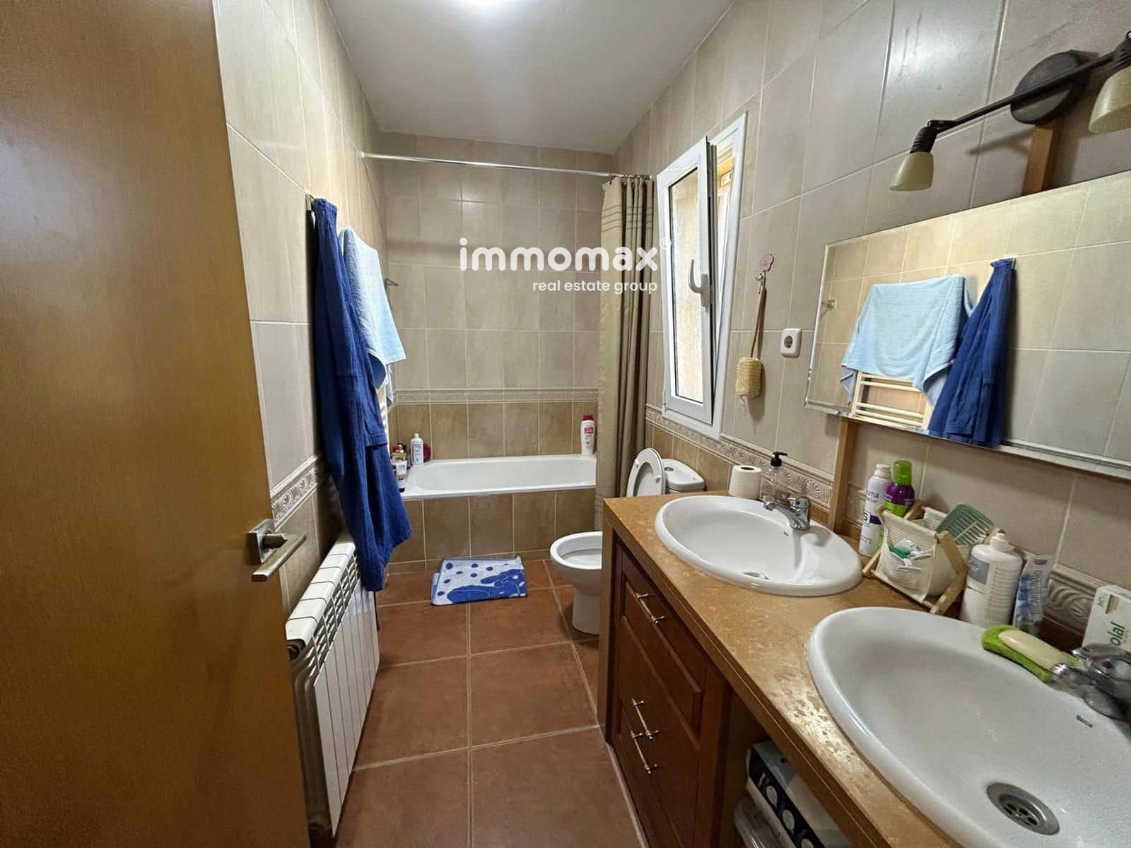 3 bedroom Villa for sale in Palau de Plegamans with garage - € 439,000 (Ref: 9650828)