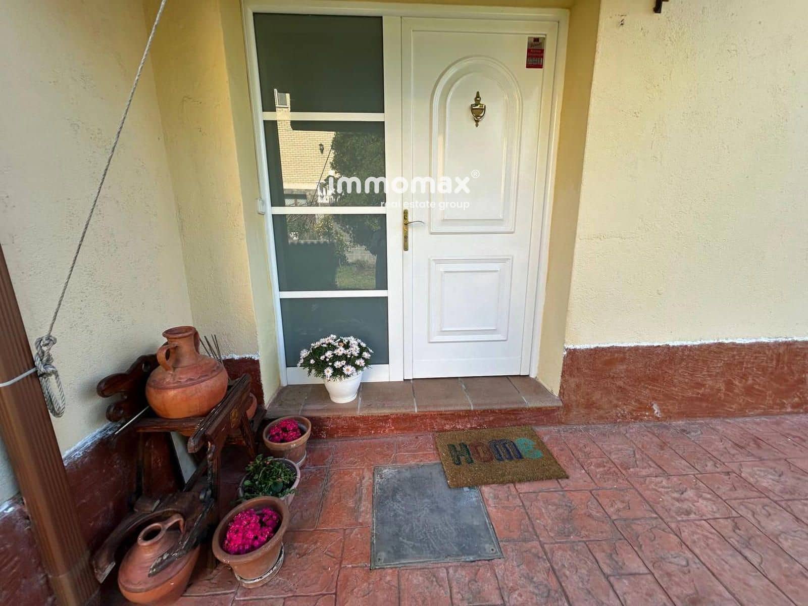 3 bedroom Villa for sale in Palau de Plegamans with garage - € 439,000 (Ref: 9650828)