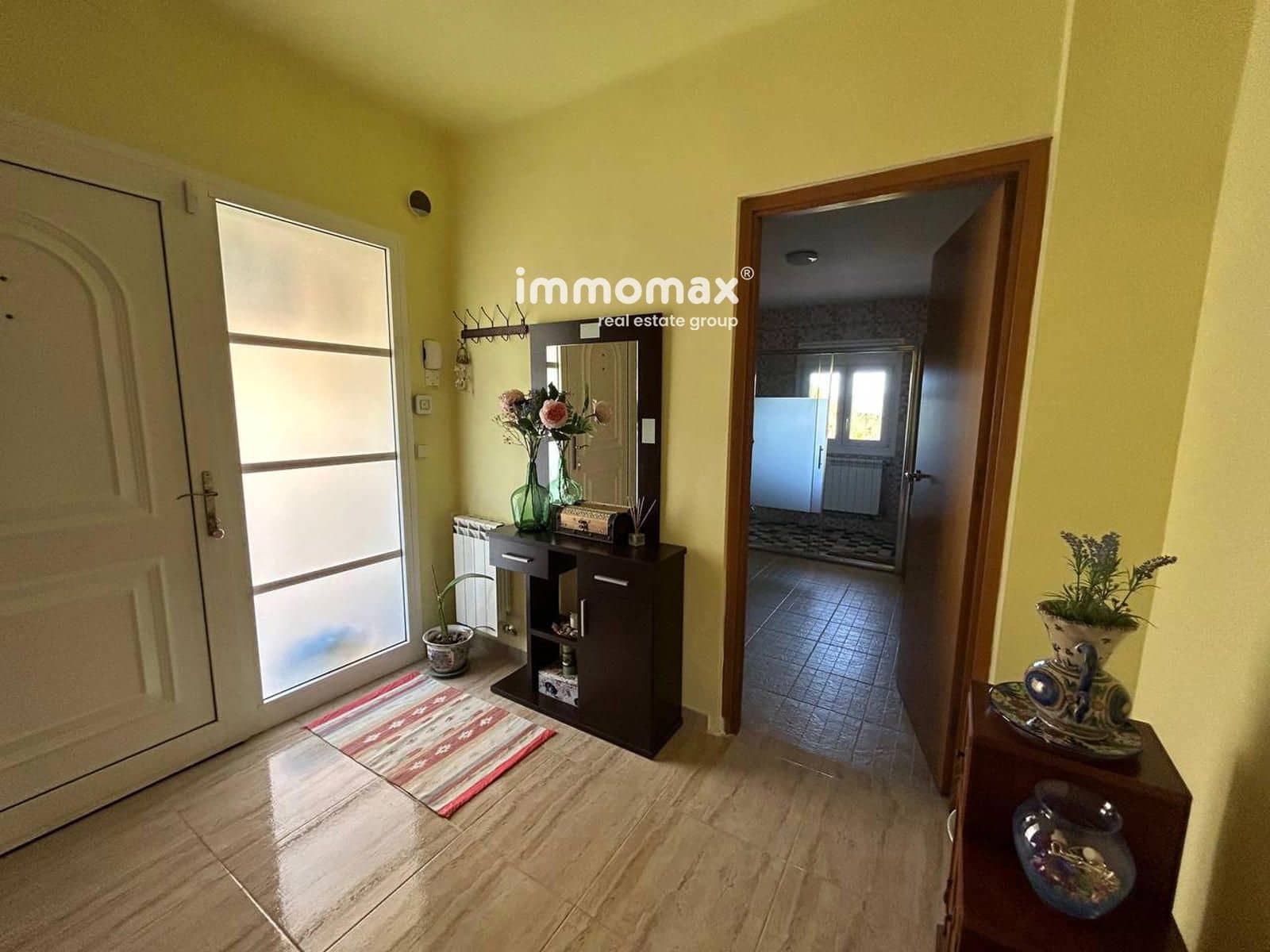 3 bedroom Villa for sale in Palau de Plegamans with garage - € 439,000 (Ref: 9650828)