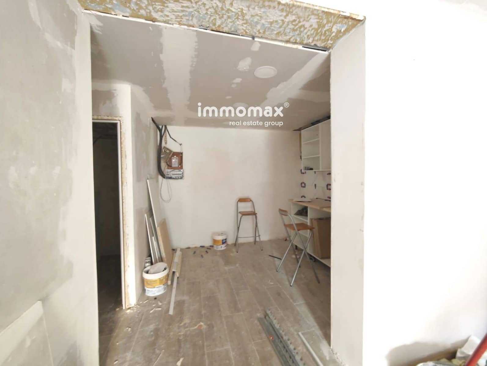 Kommersiell till salu i Sant Feliu de Llobregat - 115 000 € (Ref: 9657897)