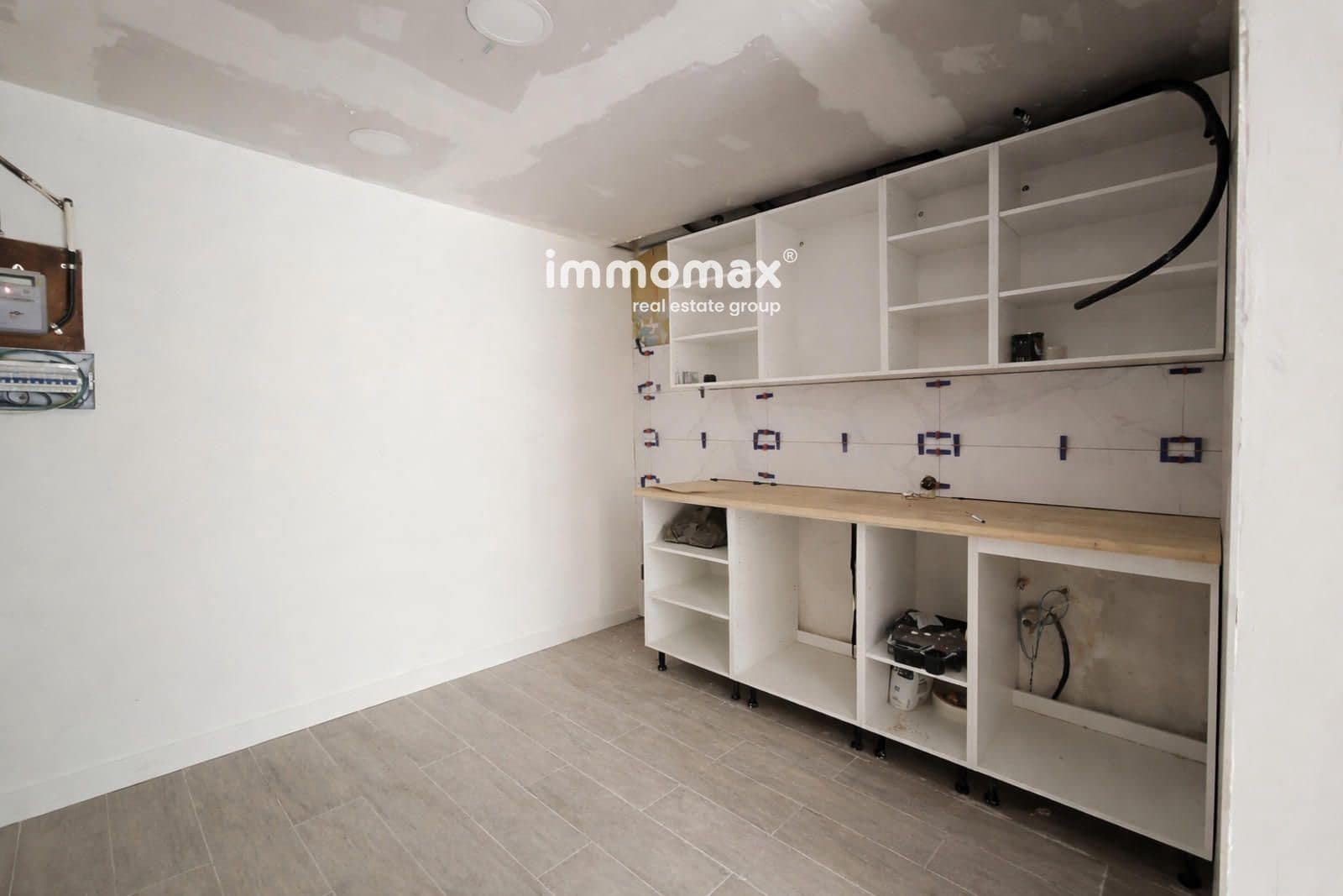 Erhverv til salg i Sant Feliu de Llobregat - € 115.000 (Ref: 9657897)