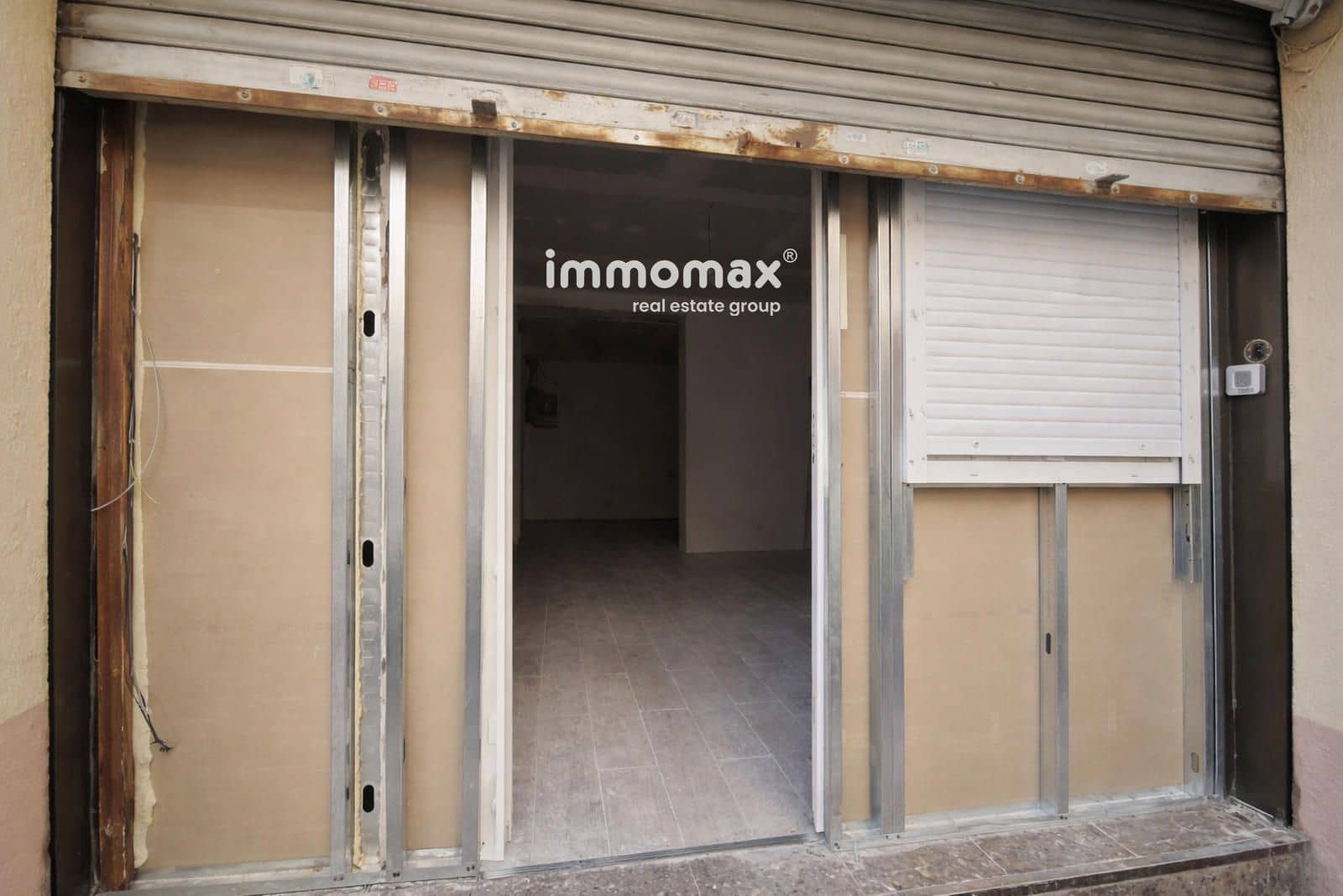 Erhverv til salg i Sant Feliu de Llobregat - € 115.000 (Ref: 9657897)