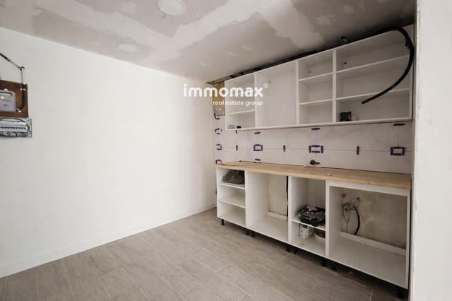 Local Comercial en Sant Feliu de Llobregat en venta - 115.000 € (Ref: 9657897)