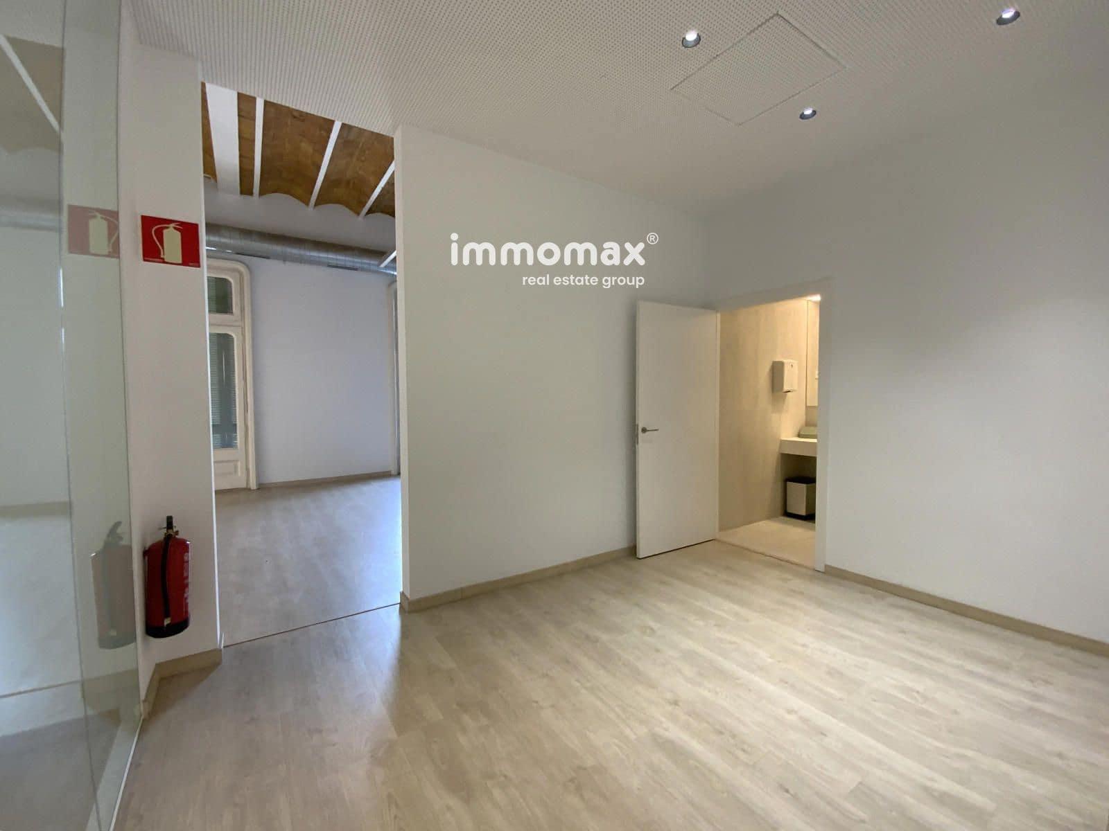 Toimisto vuokrattavana paikassa Barcelona kaupunki - 10 392 € (Ref: 9665531)