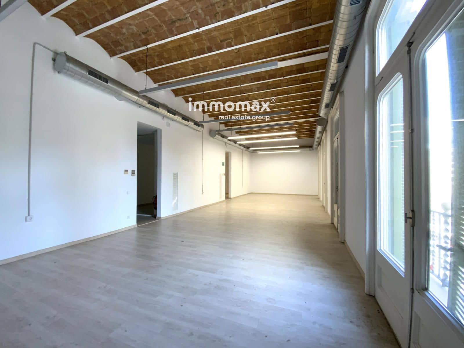 Toimisto vuokrattavana paikassa Barcelona kaupunki - 10 392 € (Ref: 9665531)