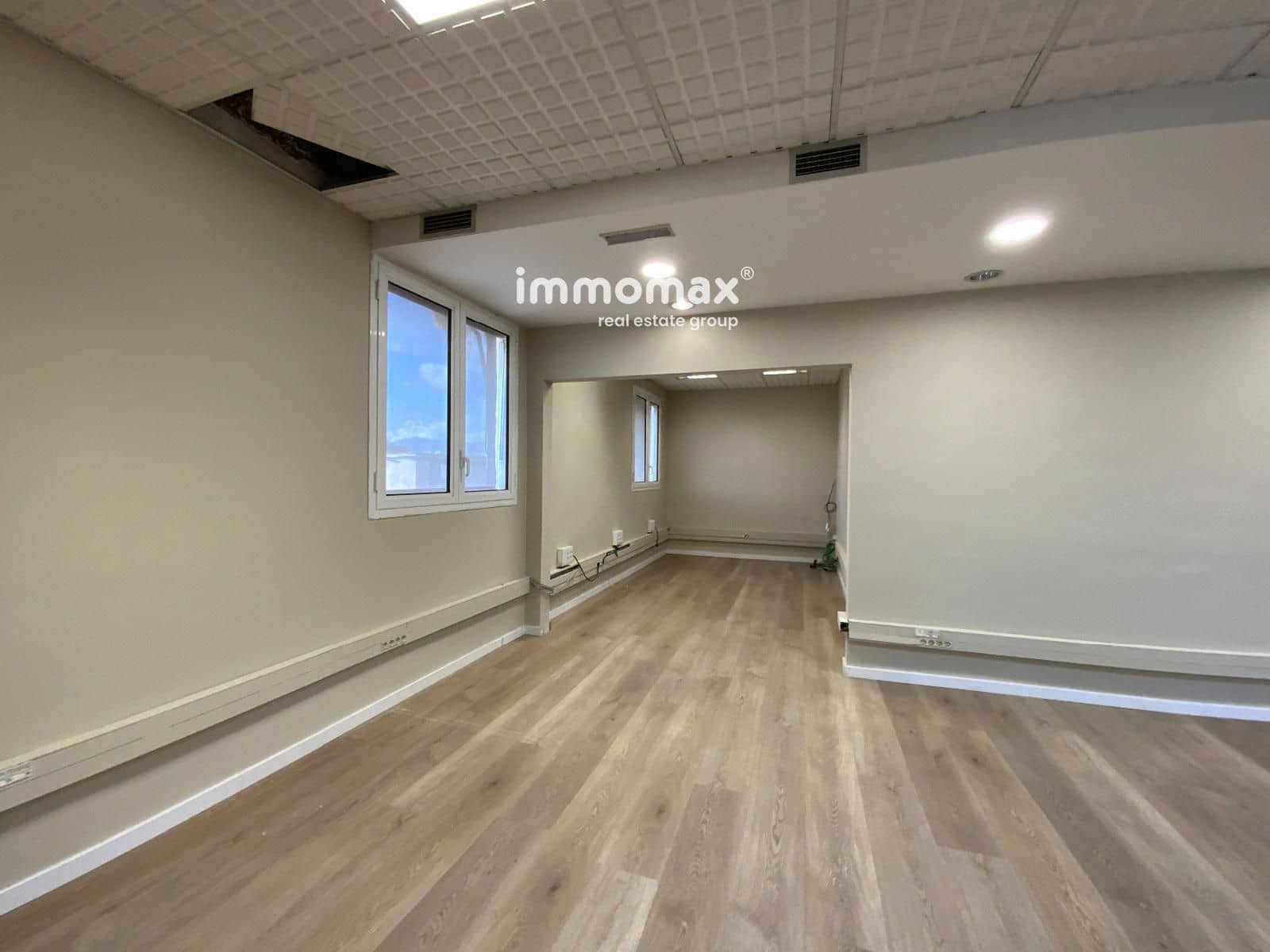 Kontor til leie i Barcelona by - € 2 184 (Ref: 9665533)