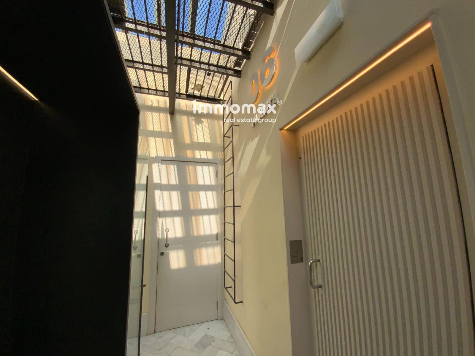 Kontor til leie i Barcelona by - € 2 184 (Ref: 9665533)