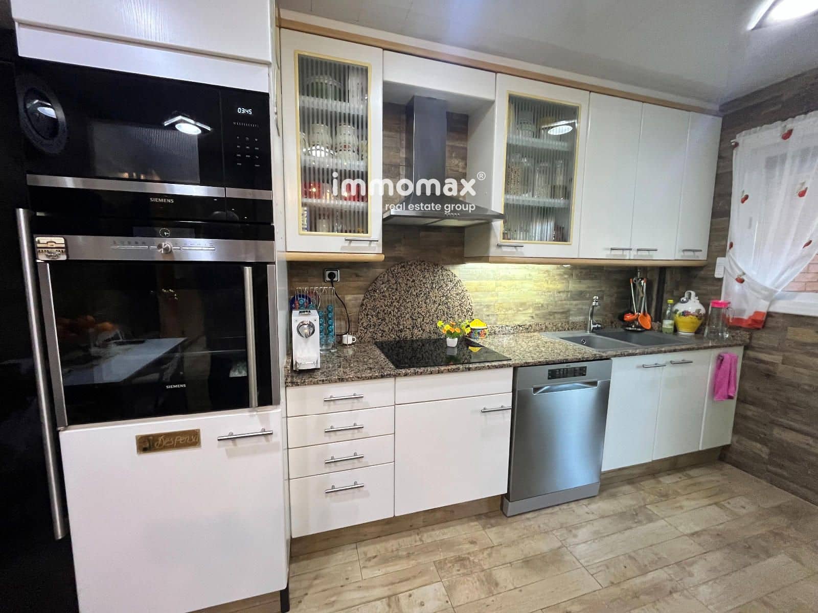 4 bedroom Flat for sale in Sant Boi de Llobregat with pool garage - € 420,000 (Ref: 9696760)