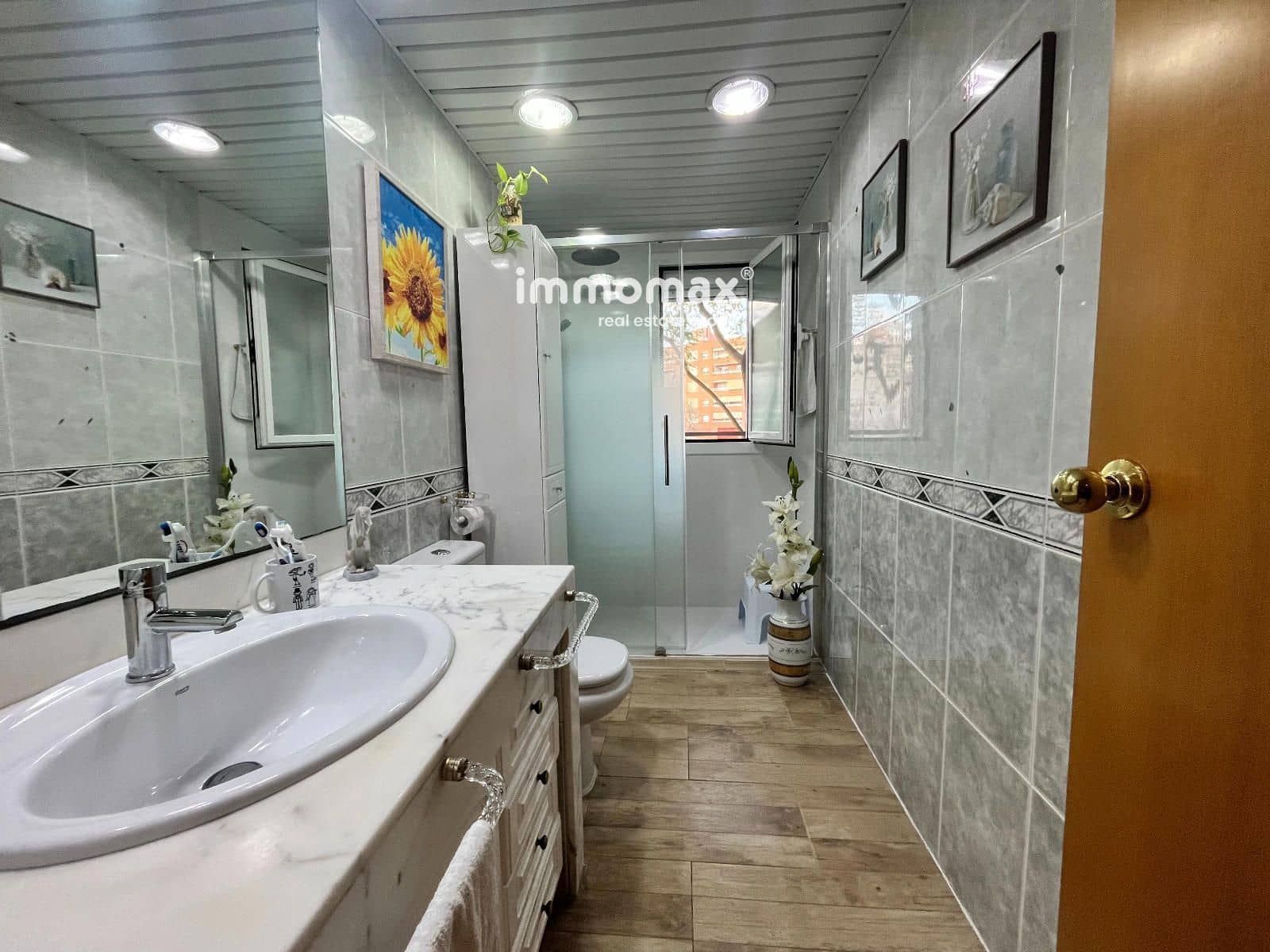 4 bedroom Flat for sale in Sant Boi de Llobregat with pool garage - € 420,000 (Ref: 9696760)