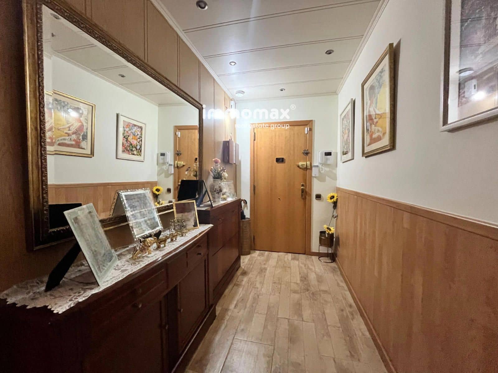 4 bedroom Flat for sale in Sant Boi de Llobregat with pool garage - € 420,000 (Ref: 9696760)