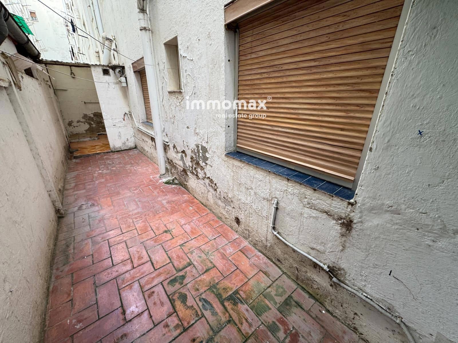 3 bedroom Flat for sale in Sant Boi de Llobregat - € 149,000 (Ref: 9707717)