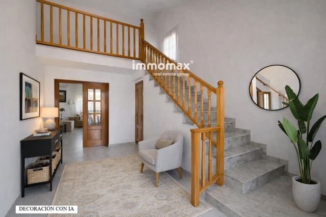 4 slaapkamer Villa te koop in Vilanova i la Geltrú met garage - € 350.000 (Ref: 9716755)