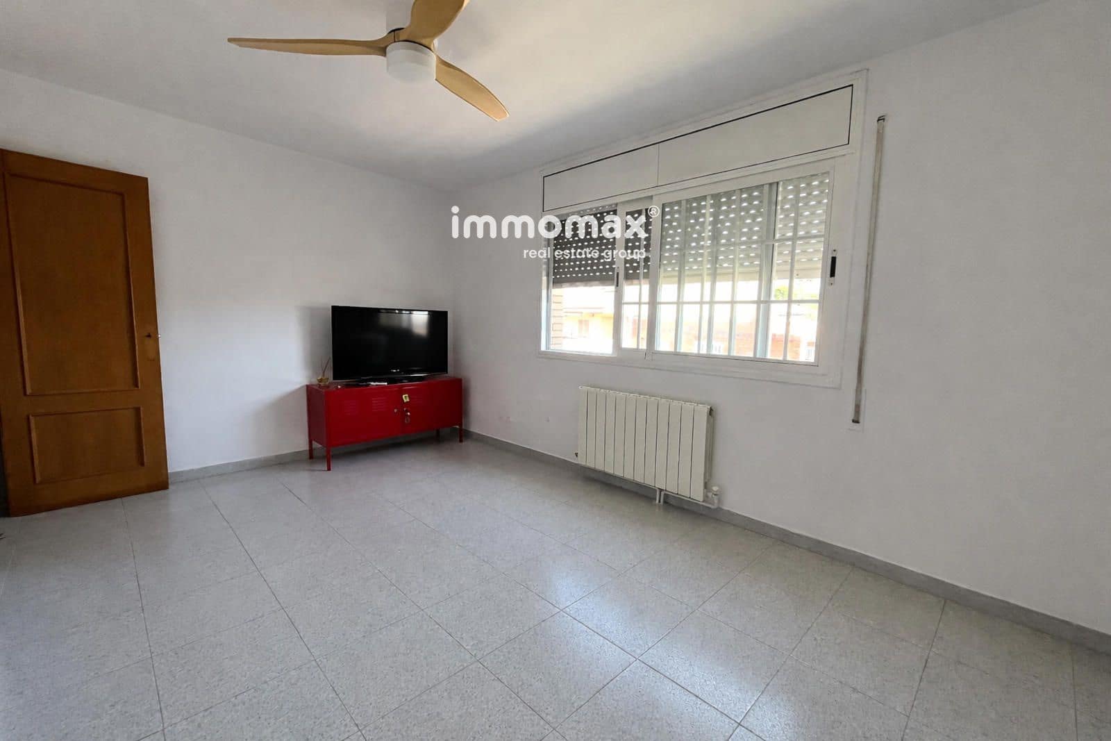 4 makuuhuone Huvila myytävänä paikassa Vilanova i la Geltru mukana 
autotalli - 350 000 € (Ref: 9716755)