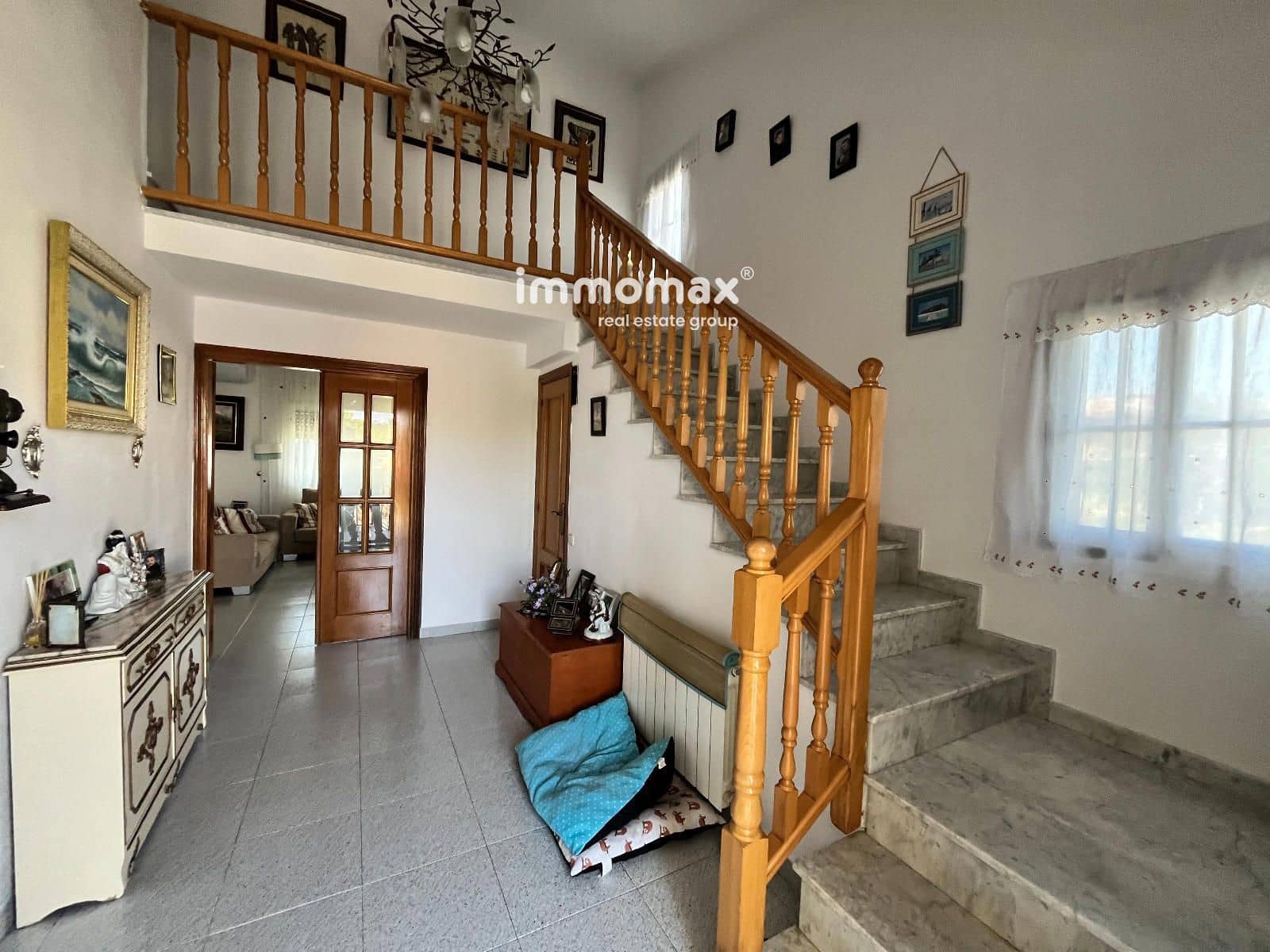 4 makuuhuone Huvila myytävänä paikassa Vilanova i la Geltru mukana 
autotalli - 350 000 € (Ref: 9716755)