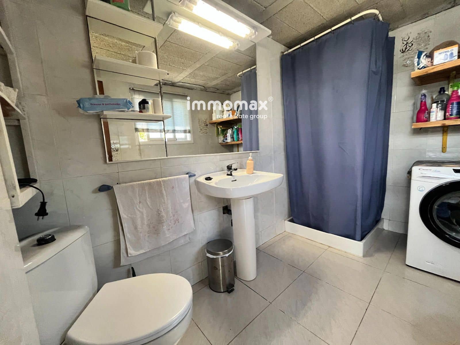 4 makuuhuone Huvila myytävänä paikassa Vilanova i la Geltru mukana 
autotalli - 350 000 € (Ref: 9716755)