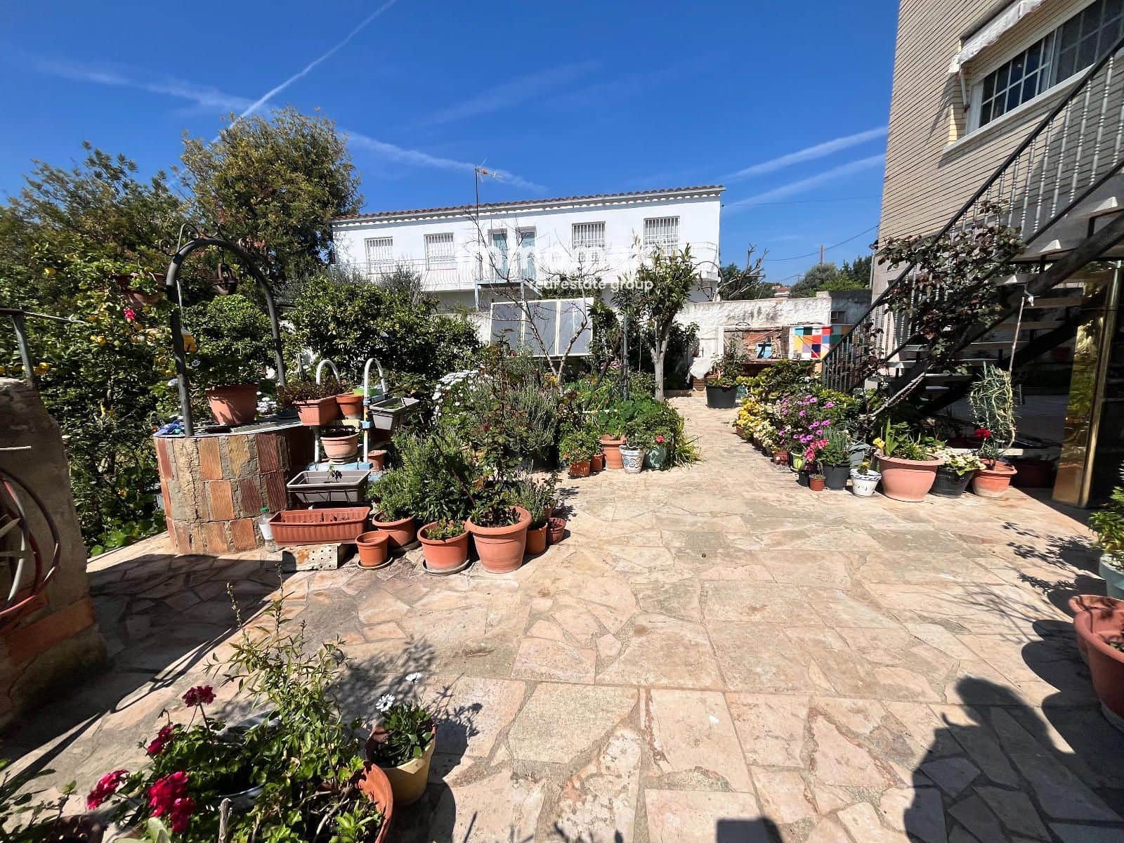 4 makuuhuone Huvila myytävänä paikassa Vilanova i la Geltru mukana 
autotalli - 350 000 € (Ref: 9716755)