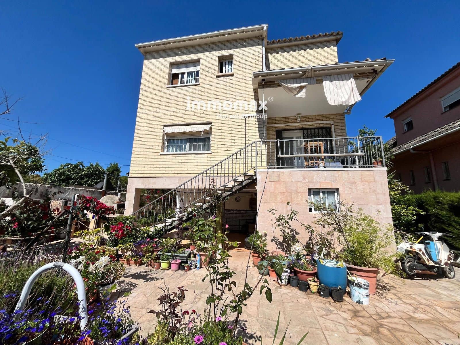 5 Zimmer Villa zu verkaufen in Vilanova i la Geltru mit Garage - 350.000 € (Ref: 9716755)