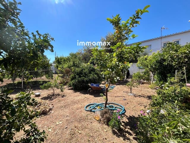 5 slaapkamer Villa te koop in Vilanova i la Geltrú met garage - € 350.000 (Ref: 9716755)