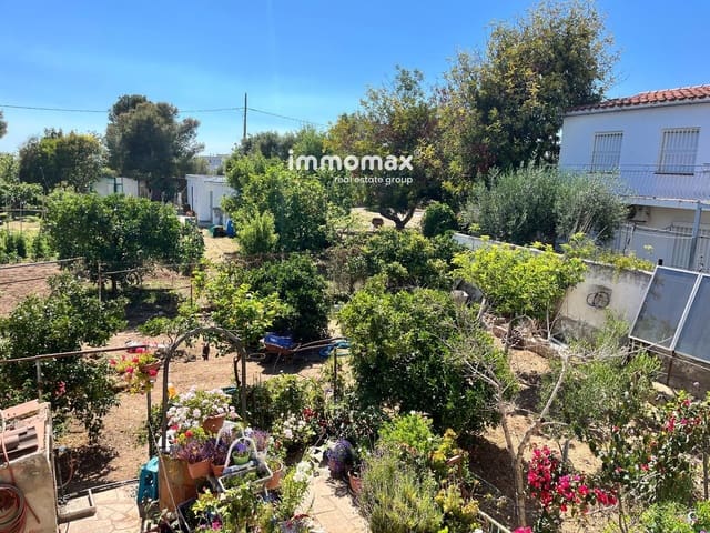5 slaapkamer Villa te koop in Vilanova i la Geltrú met garage - € 350.000 (Ref: 9716755)