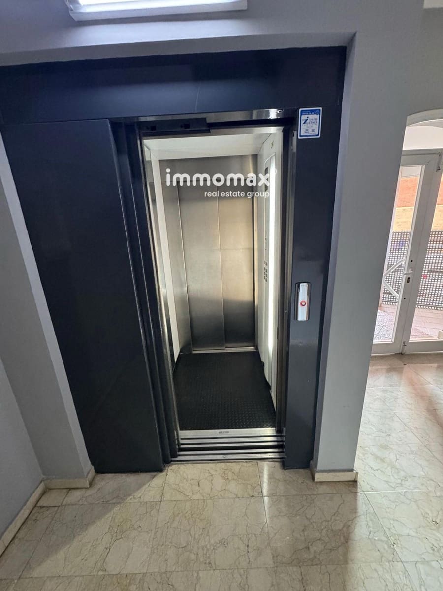 3 slaapkamer Flat te koop in Ripollet met zwembad garage - € 352.000 (Ref: 9720582)