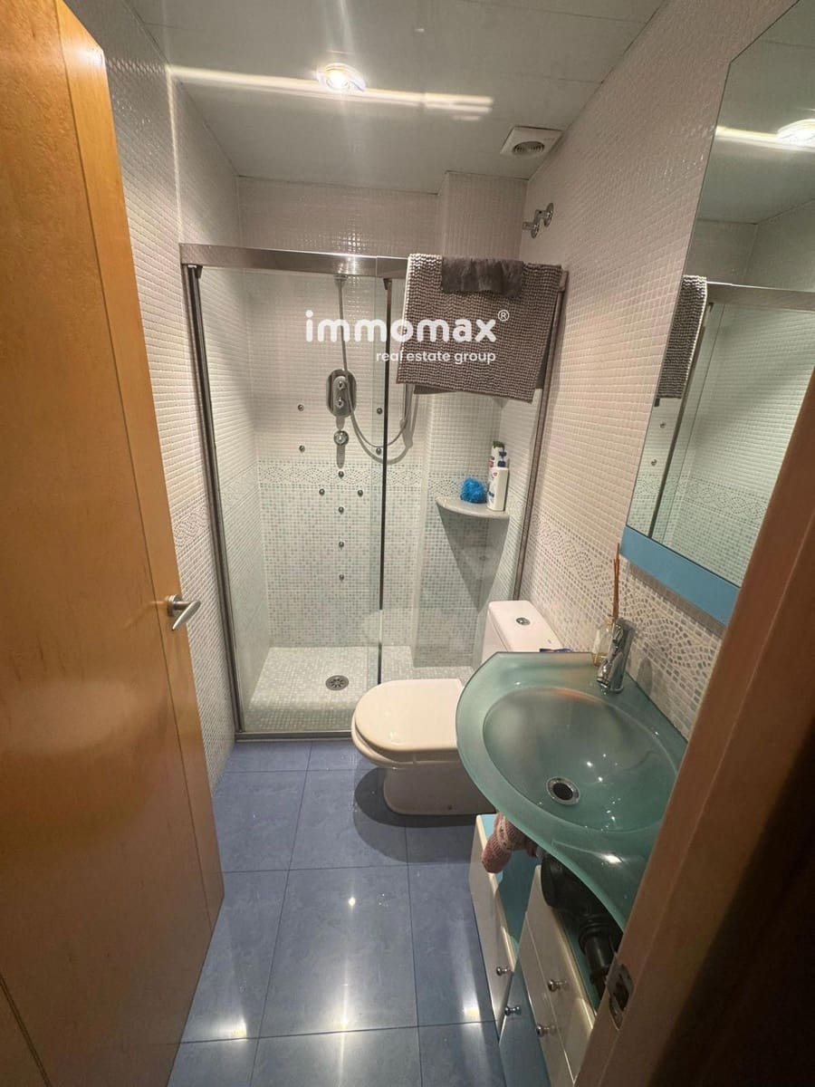 3 slaapkamer Flat te koop in Ripollet met zwembad garage - € 352.000 (Ref: 9720582)