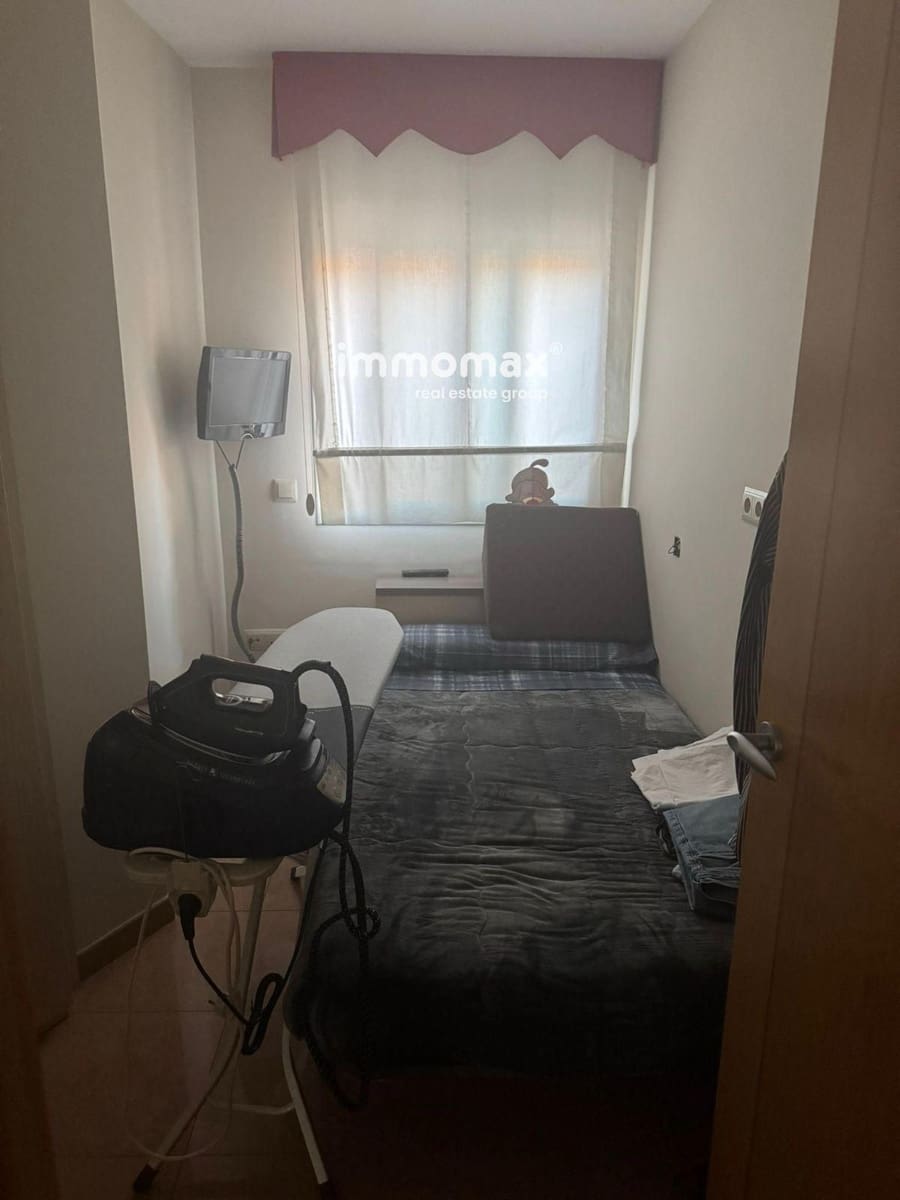 3 slaapkamer Flat te koop in Ripollet met zwembad garage - € 352.000 (Ref: 9720582)