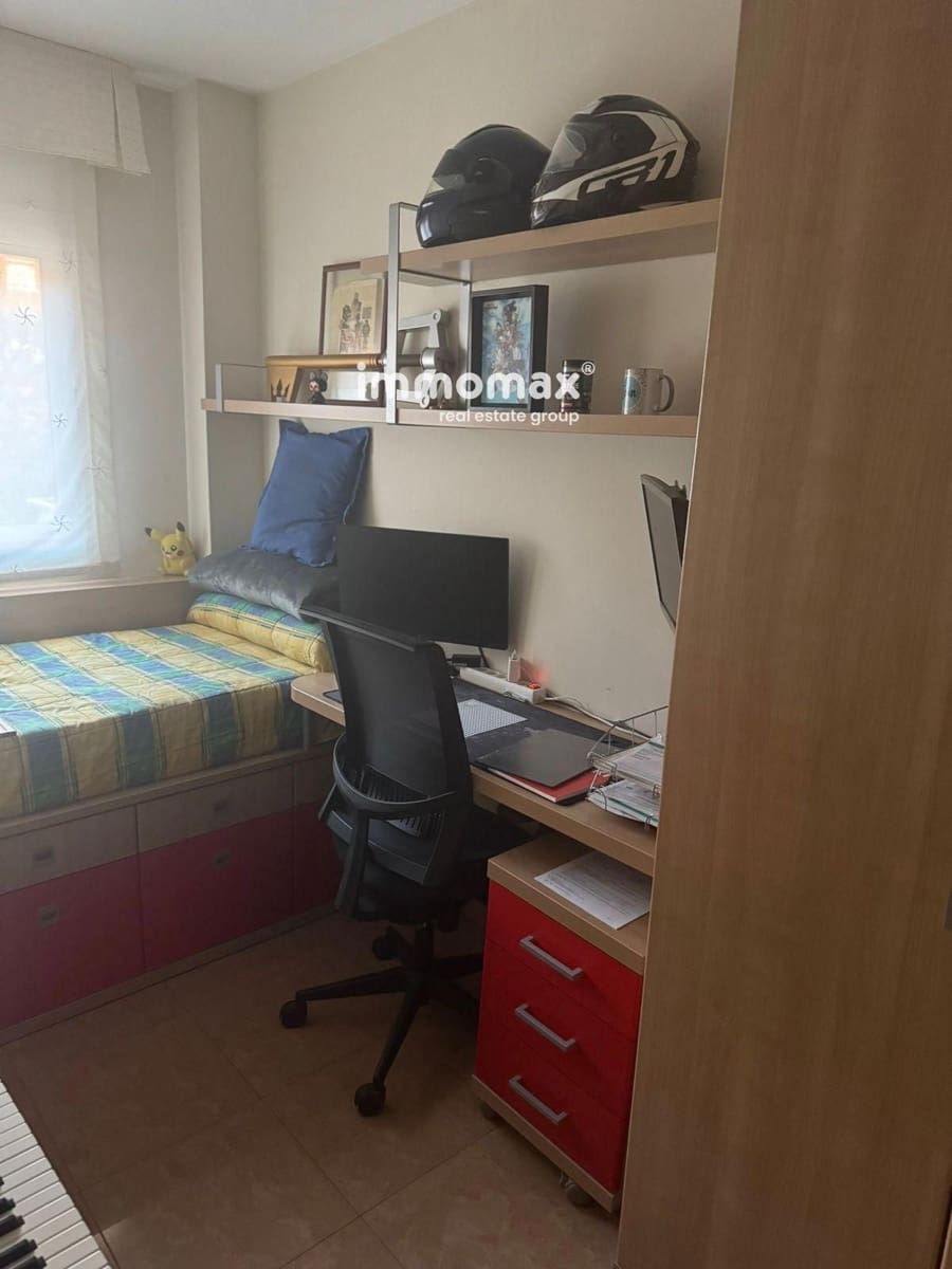 3 slaapkamer Flat te koop in Ripollet met zwembad garage - € 352.000 (Ref: 9720582)