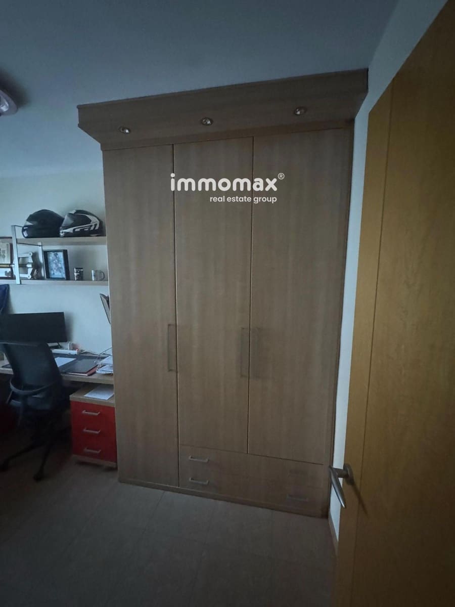 3 slaapkamer Flat te koop in Ripollet met zwembad garage - € 352.000 (Ref: 9720582)