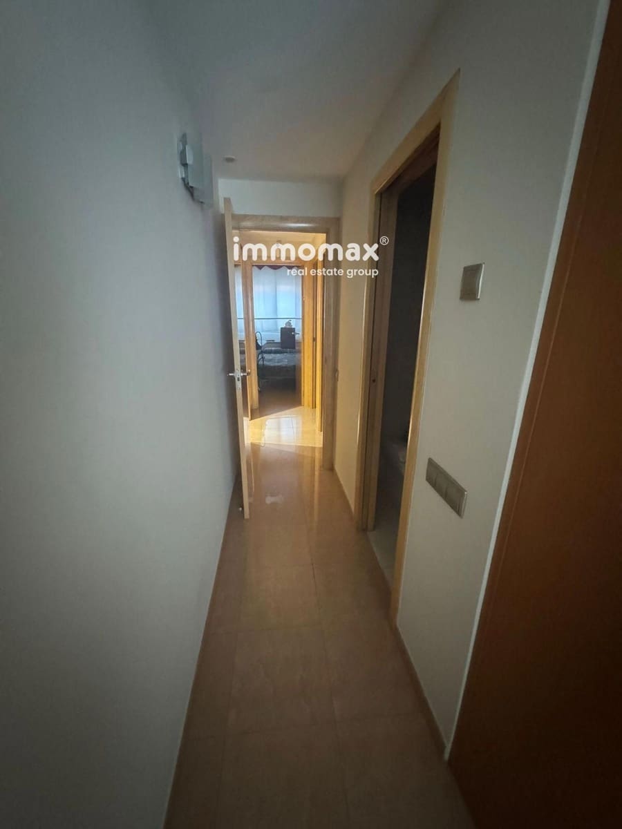 3 slaapkamer Flat te koop in Ripollet met zwembad garage - € 352.000 (Ref: 9720582)