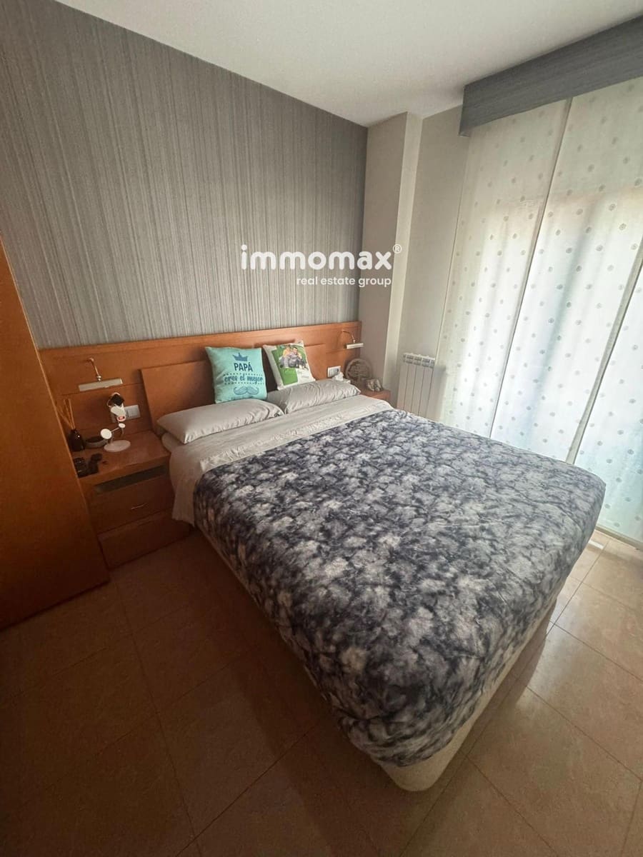 3 slaapkamer Flat te koop in Ripollet met zwembad garage - € 352.000 (Ref: 9720582)