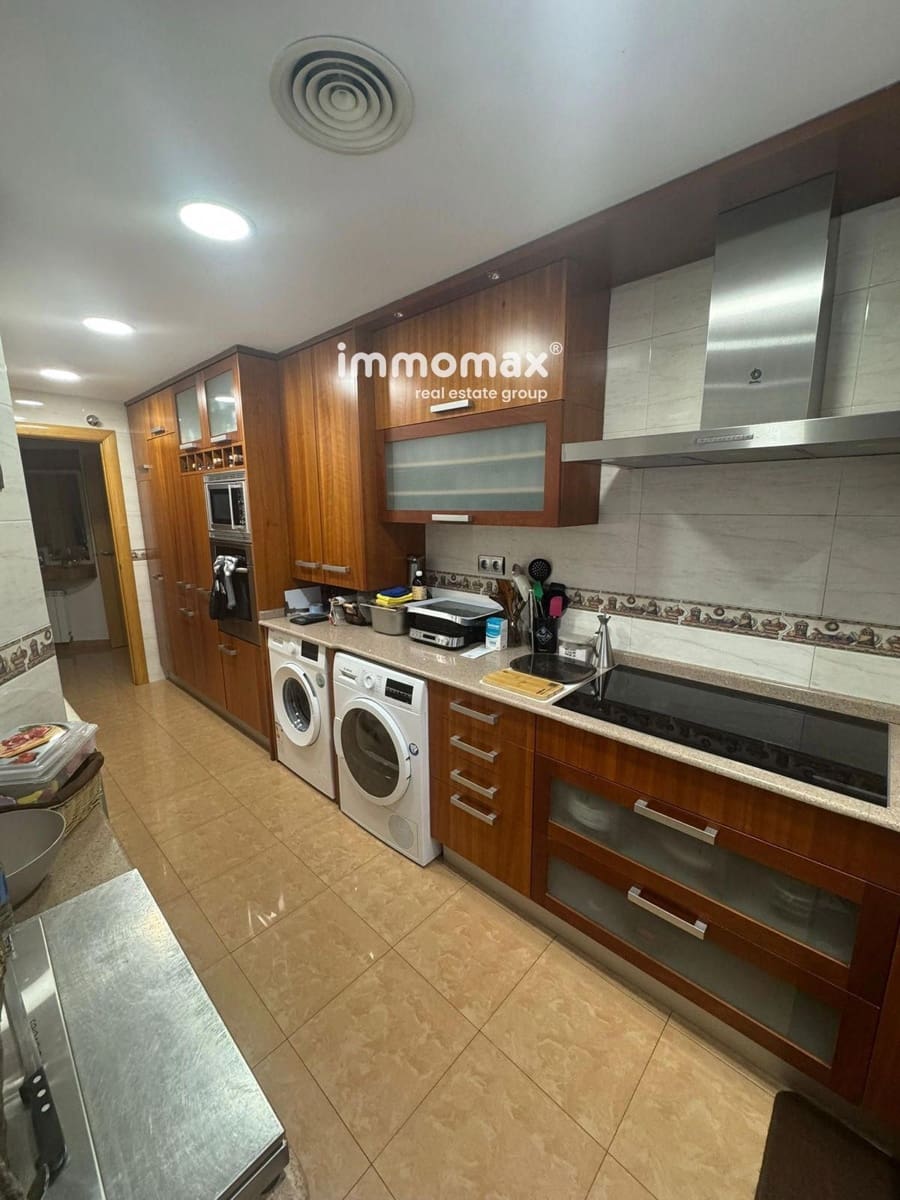 3 slaapkamer Flat te koop in Ripollet met zwembad garage - € 352.000 (Ref: 9720582)